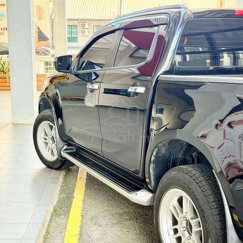 2022 Isuzu D-MAX 3.0 PREMIUM (A) - 4