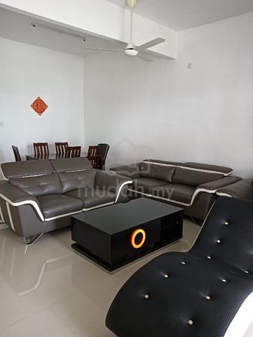 Room for rent - clean , comfortable& convenient location  1