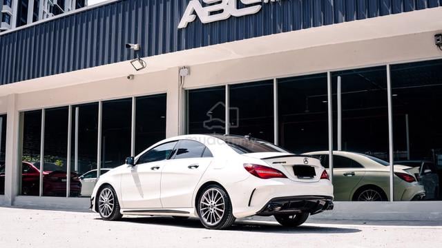 Mercedes Benz CLA180 1.6 AMG CONVERT CLA45 2018 - 2