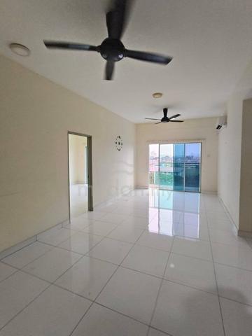 The Twin Residences @ Tampoi 1