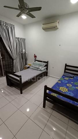 Room for RENT / SEWA 1