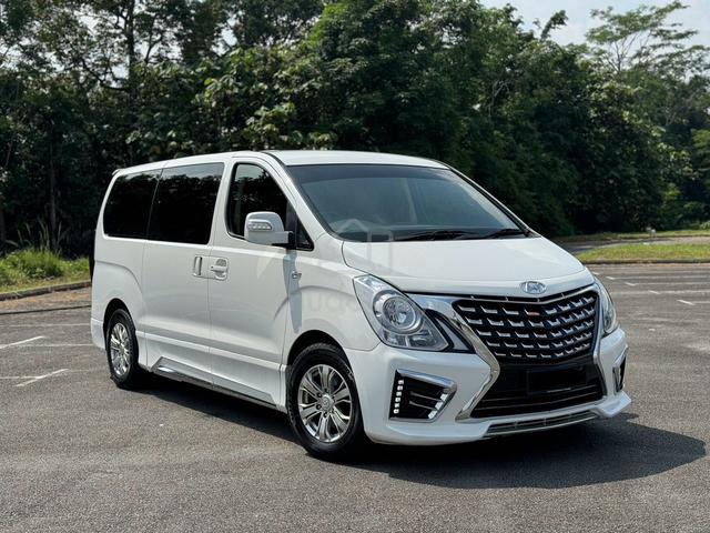 2018 Hyundai GRAND STAREX 2.5 ROYALE FACELIFT (A) - 3