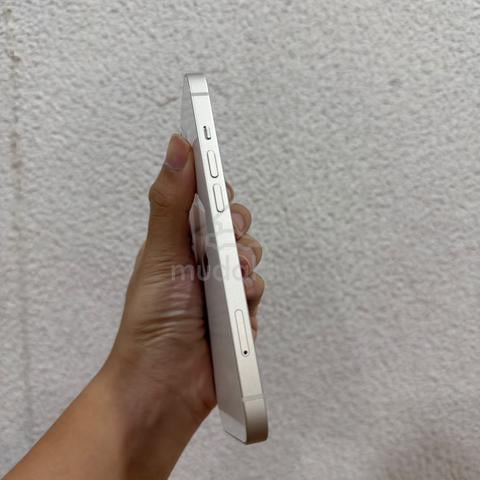 iPhone 13 256gb ZP 74%🔋White - photo 2 of 6