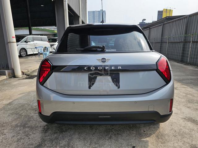 2025 Mini COOPER C 1.5 Keyless HUD Unreg - 4
