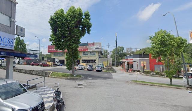 For Rent Corner lot ground Shop lot with basement Prima Saujana Kajang 1