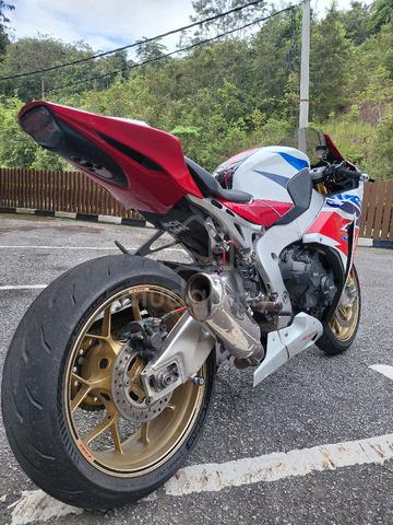 Honda CBR1000RR SP , CBR 1000 RR - photo 3 of 4
