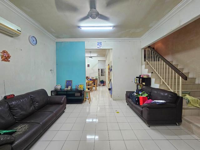 Bandar Puteri Jaya 2 Stry Terrace House Below Market Chinese Neighbour 1