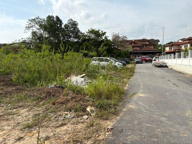 LOT BANGLO EKSLUSIF Sebelah City of Elmina , Bukit Saujana 1