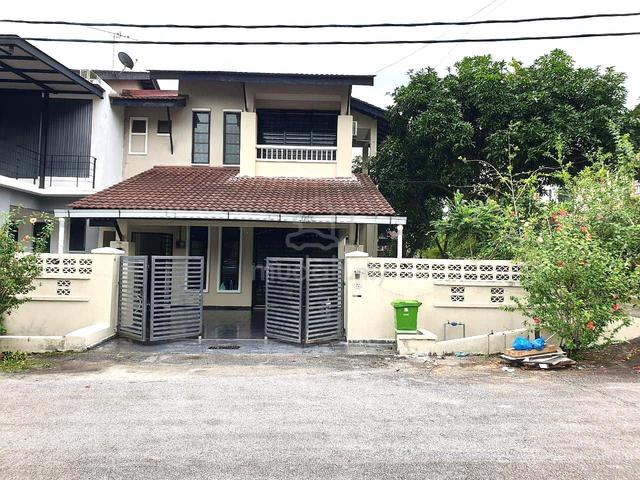 End Lot SemiD 2 Tingkat Astana Permai, IM12 - Near UIA|Gated&Guarded 2