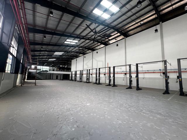 For Rental 3 Storey Office + Warehouse 4S Puchong Kinrara Selangor 1