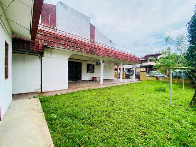 CORNER LOT 3000sqft 🔥 Double Storey Teres Taman Sri Watan Ampang NEGO 1