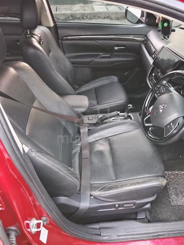 2016 Mitsubishi OUTLANDER 2.4 (A) - 4