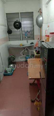 Pangsapuri Putra Damai 1