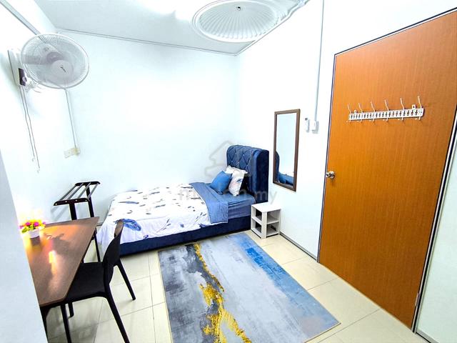 Bilik Premium Wanita near HTAA/Bdr Kuantan lengkap WIFI/Cleaner/Coway 3