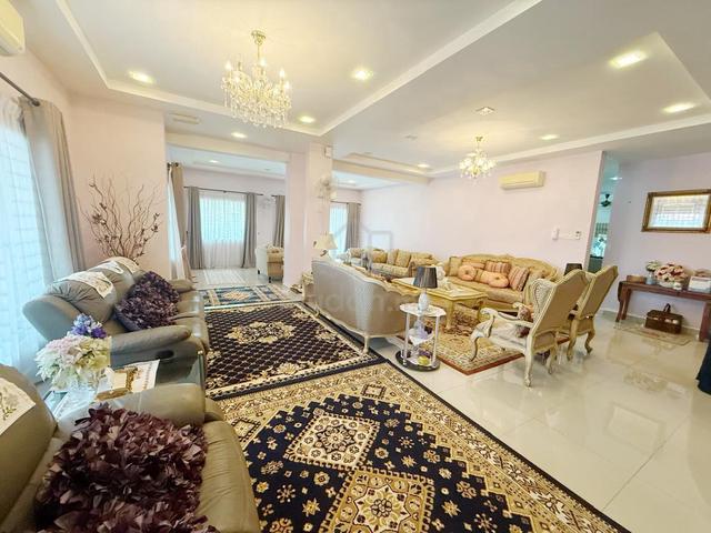 Bandar Tasik Kesuma Semi-D Fully Renovated Full Loan Ecohill Semenyih 1