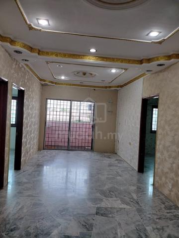 Beringin Apartment 1