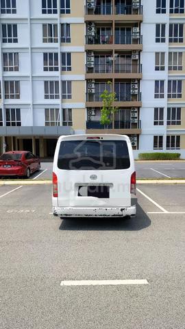 2012 Toyota HIACE 2.5 (M) - 2