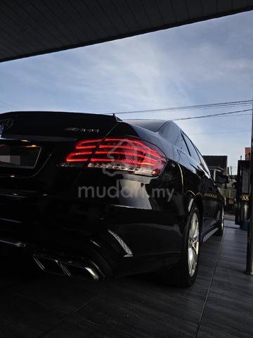 Mercedes Benz E300 3.0 V6 (Not Hybrid) - 3