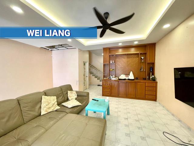Terrace [1976sf] CAPABLE 4 CARS l RENOVATED l EXTENDED l Bayan Lepas 1