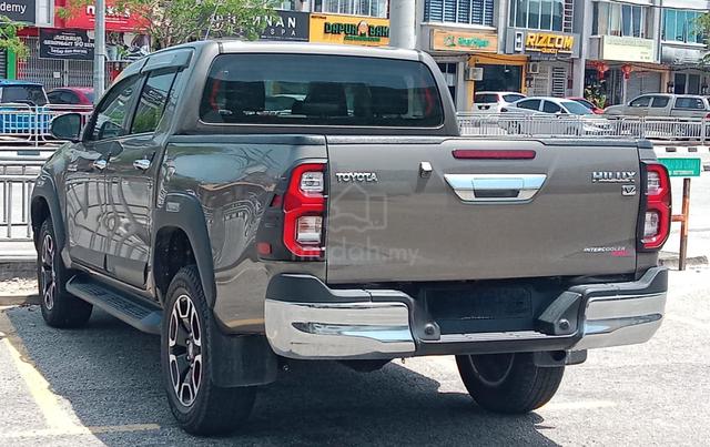 2023 Toyota HILUX 2.4 V (A) Mileage 15,000 km - 2