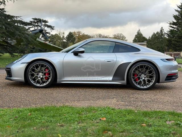 2020 Porsche 911 3.0 CARRERA S Race-Tex - 2