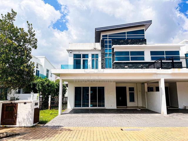SPACIOUS Double Storey Semi D MyDiva, Perdana Lakeview East, Cyberjaya 1