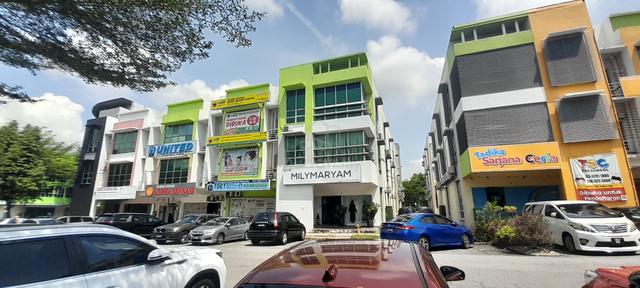 Corner Shop at Putra Point, Putra Heights 2