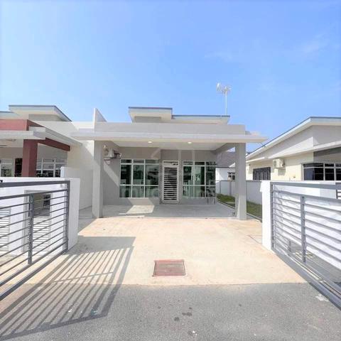 Semi D 1 Tingkat 4R2B 2409 sqft Taman Langat Utama 2 Banting 1