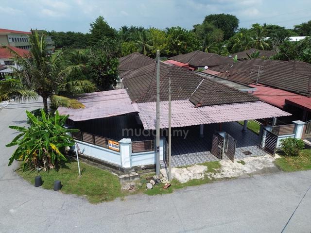 Rumah Banglo Corner Lot Freehold di Majung Perak 1
