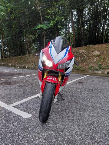 Honda CBR1000RR SP , CBR 1000 RR - photo 2 of 4
