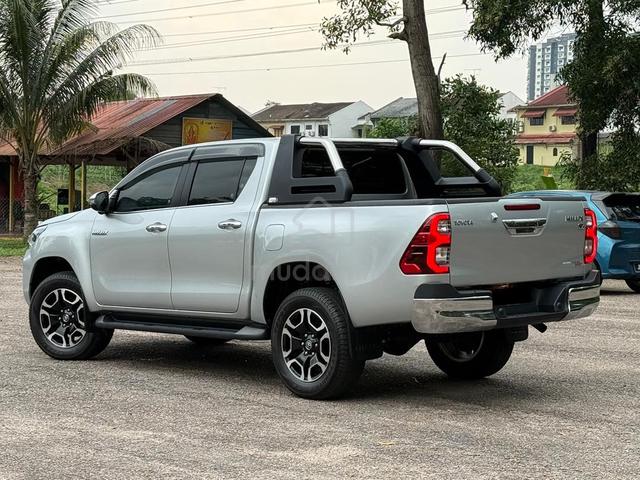 2023 Toyota HILUX 2.4 V (A) *9000KM* UNDER WARANTY - 2