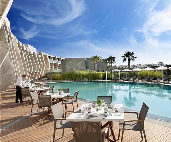 High Rated SeaFront hotel for sale, Kuantan beach, Pahang 3