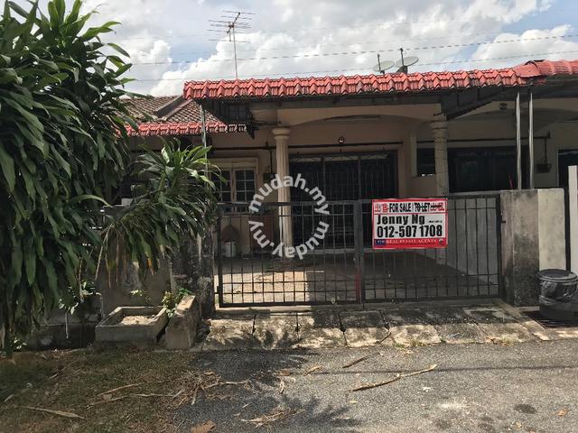 Below Mkt value 1 Sty house at Bdr Sri Pengkalan Lahat 1