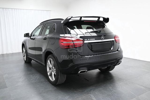 2017 Mercedes Benz GLA200 1.6 X156 FSR 1-OWNER - 4