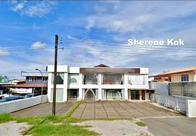 C0113 For Rent Detached Showroom @ 3rd Mile Facing Main Road 1