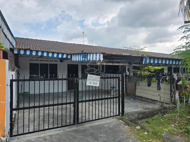 Single Storey terrace house at Taman Emas, Klang 1