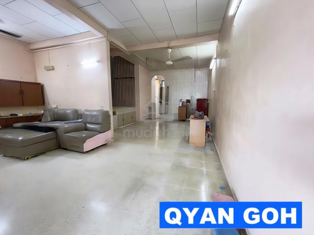 Main Road Jln Delima-Long 2 Sty Terrace-Island Glades Park Greenlane 1