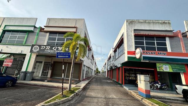 Ground Floor Shop Lot,  End Lot Genting Pura Kencana 1