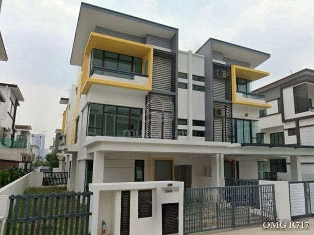 Setia Utama 1 Setia Alam 2.5sty SemiD 32*70sqft basic unit for sale 1