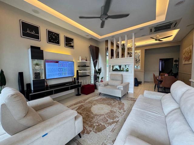 RENOVATED! Semi D Taman Bentara, Telok Panglima Garang 1