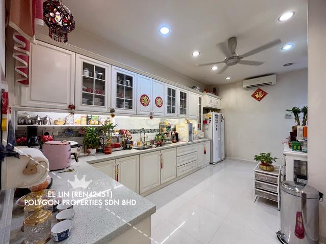 SALE — GREENLANE FULL RENO TIP TOP South Facing Semi-D Jelutong 1