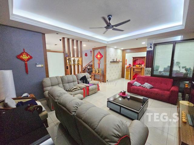 Fully Renovated Semi-D 4400sf, 5 Bedrooms @ Kota Kemuning, Eria 109 1