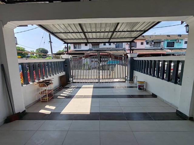 Double Storey LMC 2R2B Renovated Taman Cahaya Masai Pasir Gudang 1