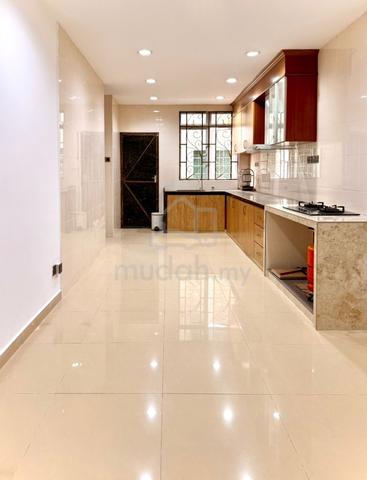 2 sty Terrace Jalan Besi Greenlane Gelugor NICE UNIT RENOVATED 2600sf 1