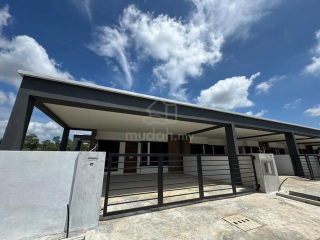 Brand New single storey corner @ jalan Batu kawa - matang 1