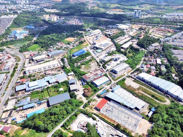 NON BUMI LOT 2.26 Acre Industrial Land Meranti Utama Puchong 1
