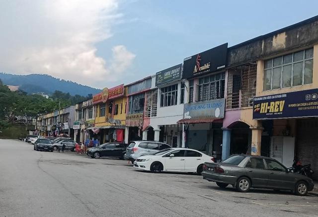 Freehold Rawang Putra Shop For Sale 1