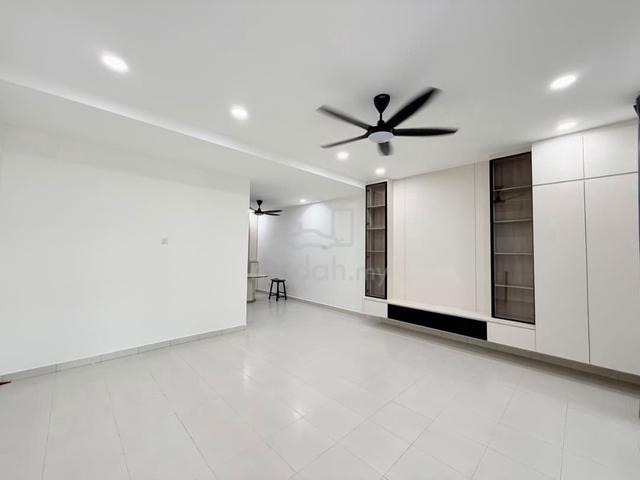 Mount Austin 2 Storey House Taman Jaya Putra @ LA Garden Renovated 1