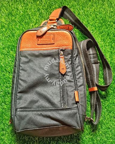Takeo Kikuchi Japan Ori Leather Crossbody Bag Bags Wallets For Sale In Butterworth Penang