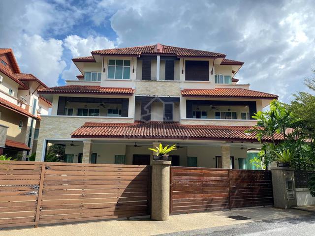 Beverly height ukay|semid d|6bedroom|3carpark|easy access mainroad 1